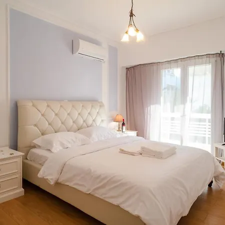 Galaxy Charming In Alimos *