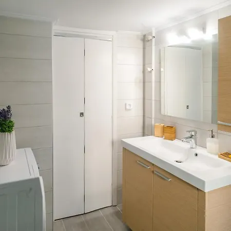 Apartment Galaxy Charming In Alimos Athens